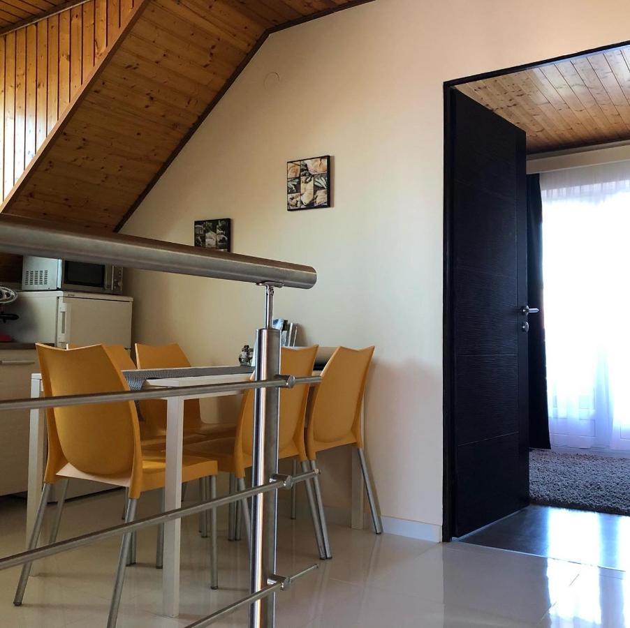 Bier-Lak Apartman House 71 バラトンレッレ エクステリア 写真