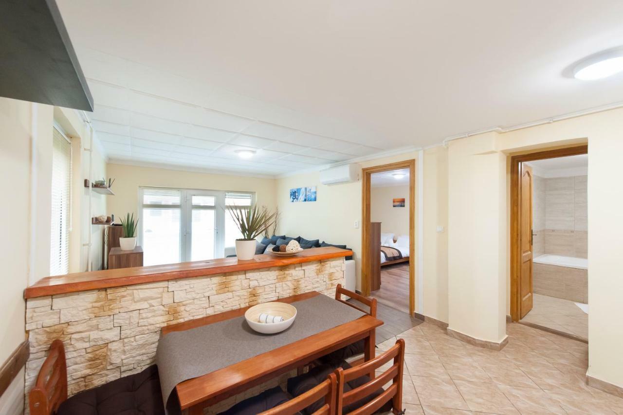 Bier-Lak Apartman House 71 バラトンレッレ エクステリア 写真