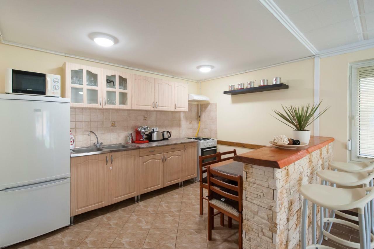 Bier-Lak Apartman House 71 バラトンレッレ エクステリア 写真