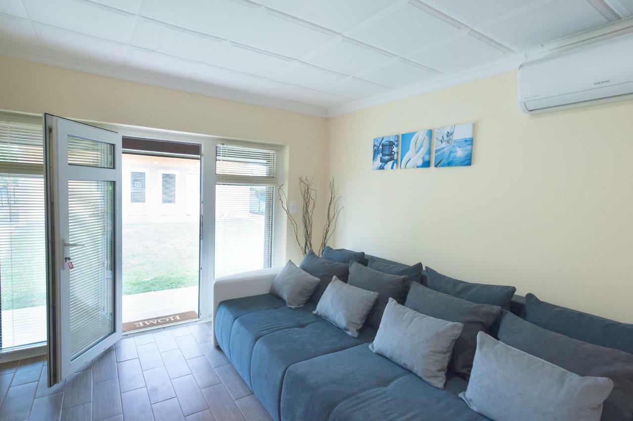 Bier-Lak Apartman House 71 バラトンレッレ エクステリア 写真