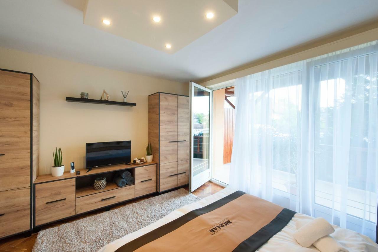 Bier-Lak Apartman House 71 バラトンレッレ エクステリア 写真