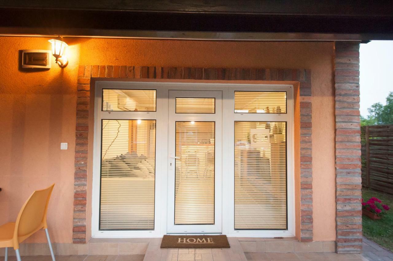 Bier-Lak Apartman House 71 バラトンレッレ エクステリア 写真